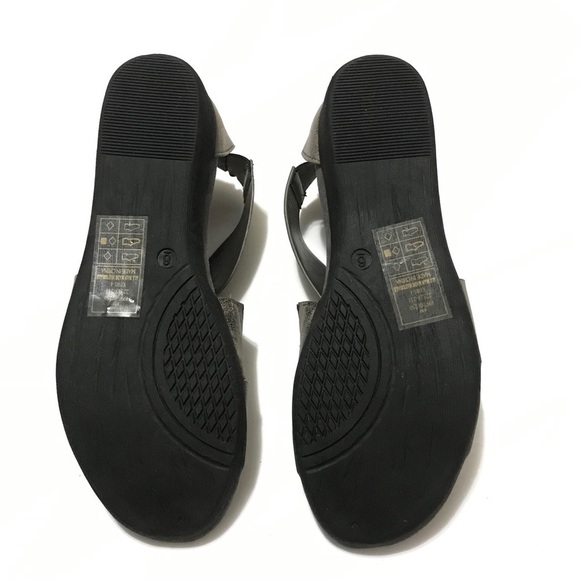 PIERRE DUMAS KORI PEWTER SANDALS - Picture 5 of 7